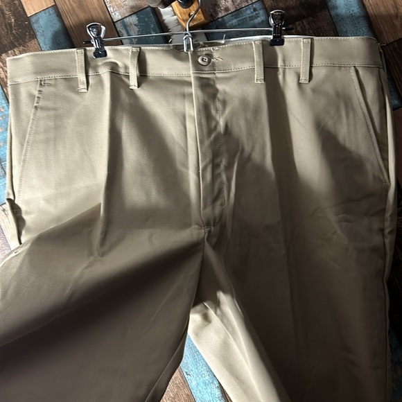 Red Kap 46  tan work pants - Picture 6 of 16